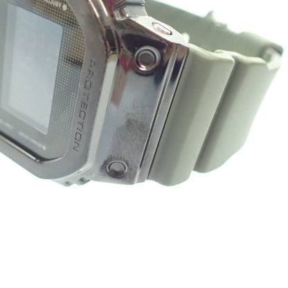 美品◆ジーショック 腕時計 GM-5600B メタルベゼル 迷彩柄 G-SHOCK【AFI12】